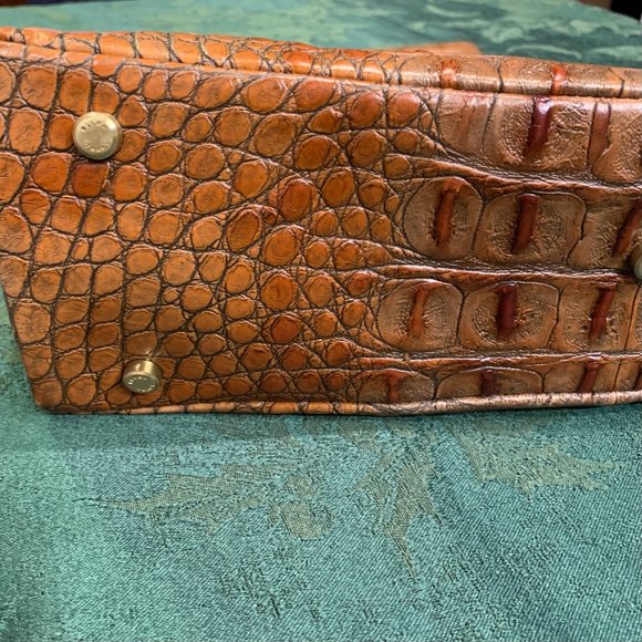 🌺ELLEN TRACY Croc Embossed Handbag (NEVER USED) - Picture 11 of 16